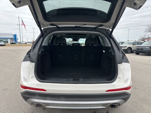 Used 2021 Lincoln Corsair AWD w/ Premium Package image 22