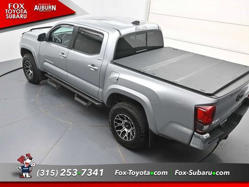 Used 2021 Toyota Tacoma SR5 AWD/4WD image 26