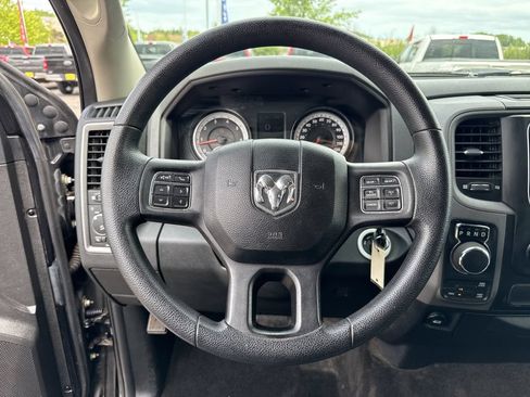 Used 2015 RAM 1500 Express AWD/4WD image 15