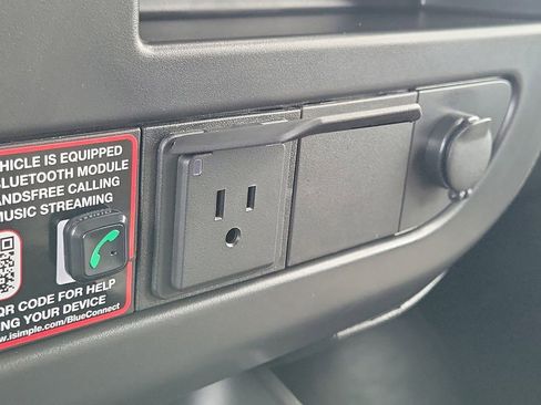 New 2026 Chevrolet Express 2500 RWD image 8