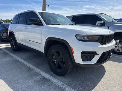 Used 2024 Jeep Grand Cherokee Altitude