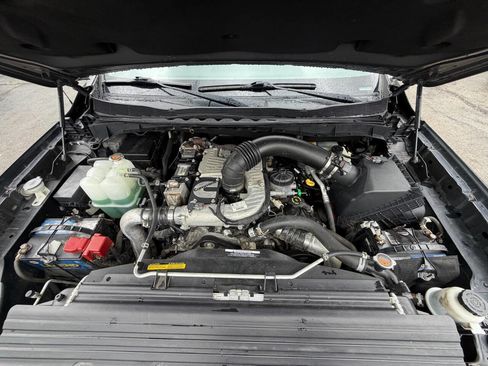 Used 2018 Nissan Titan Platinum Reserve w/ Platinum Utility Package image 29