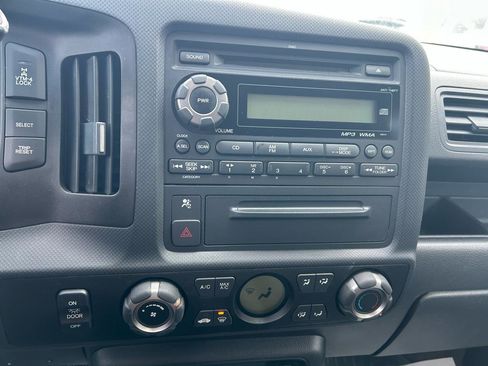 Used 2013 Honda Ridgeline RTS image 20