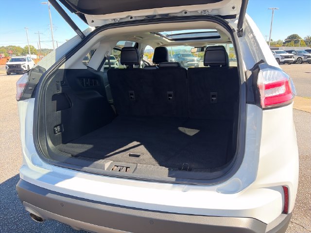 Used 2022 Ford Edge Titanium AWD/4WD image 29
