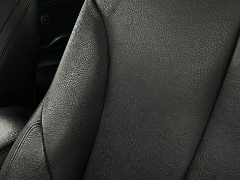 Used 2016 BMW M235i xDrive Convertible image 17