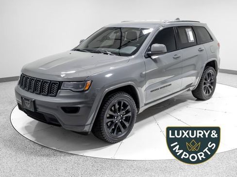Used 2021 Jeep Grand Cherokee Laredo X AWD/4WD image 1