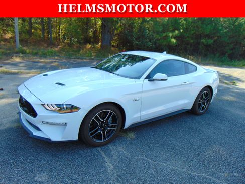 Used 2023 Ford Mustang GT Premium image 4