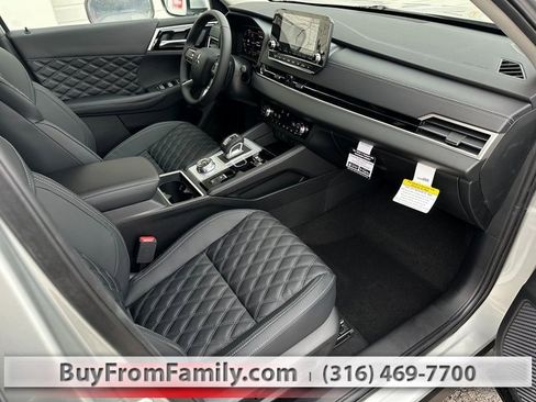 Used 2023 Mitsubishi Outlander SEL image 41