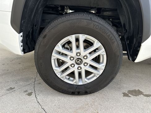 Used 2024 Toyota Tundra SR5 w/ SR5 Convenience Package AWD/4WD image 34