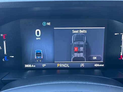 Used 2025 Ford Maverick XL w/ Equipment Group 102A image 23