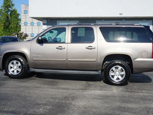 Used 2014 GMC Yukon XL SLT AWD/4WD image 8
