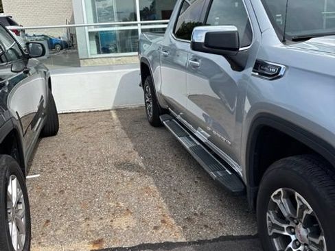 Used 2019 GMC Sierra 1500 SLE AWD/4WD image 7