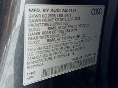 Used 2024 Audi Q8 Premium Plus w/ Premium Plus Package AWD/4WD image 38