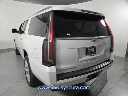 Used 2018 Cadillac Escalade ESV Platinum image 4