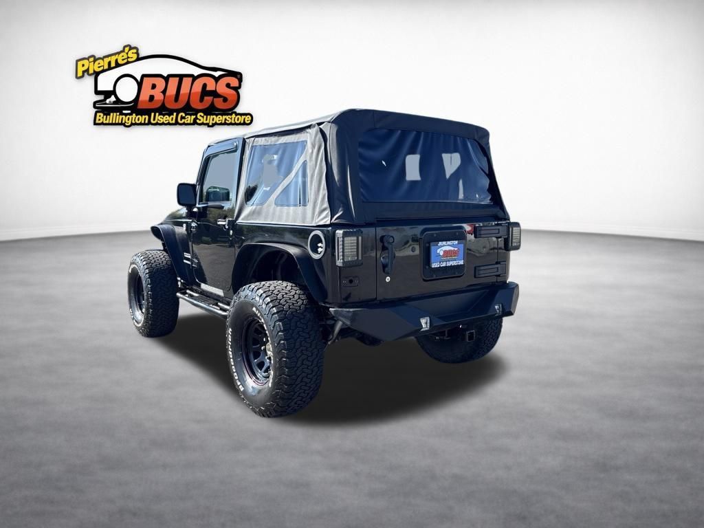Used 2017 Jeep Wrangler Sport AWD/4WD image 3