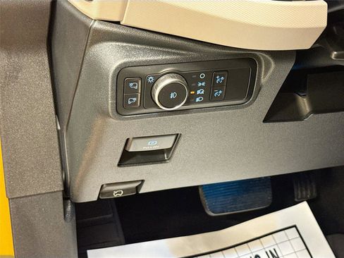 Used 2022 Ford Bronco Wildtrak image 10