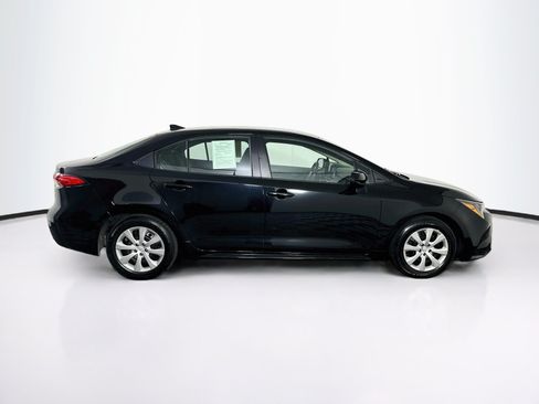 Used 2025 Toyota Corolla LE FWD image 10