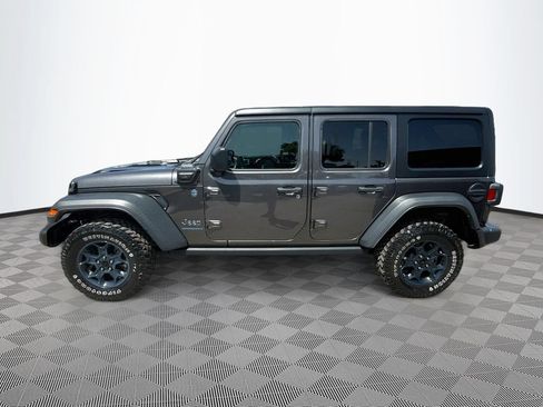 Used 2023 Jeep Wrangler Unlimited w/ Cold Weather Group AWD/4WD image 9