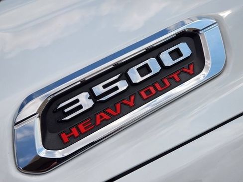 Used 2024 RAM 3500 Big Horn image 11