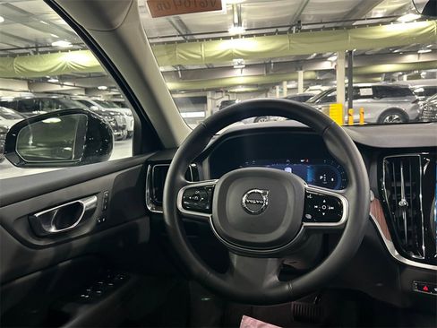 Certified 2025 Volvo V60 B5 Cross Country Plus image 24
