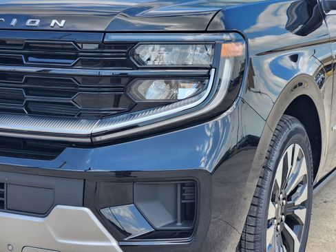 New 2026 Ford Expedition Max Platinum AWD/4WD image 10
