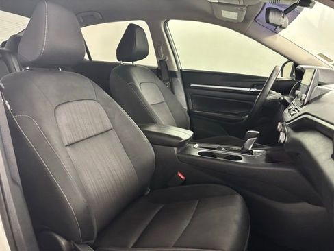Used 2022 Nissan Altima 2.5 SV image 18