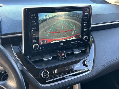 Used 2022 Toyota Corolla Cross XLE image 24