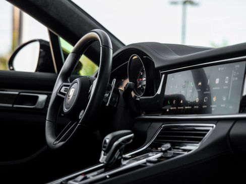 Certified 2023 Porsche Panamera GTS image 44