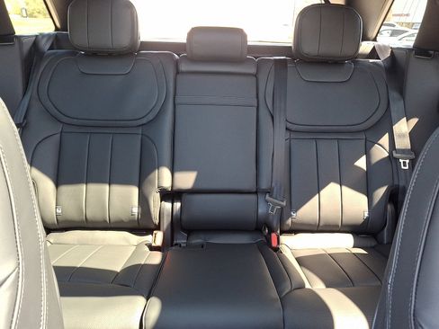 New 2026 Land Rover Range Rover Sport Dynamic SE AWD/4WD image 16