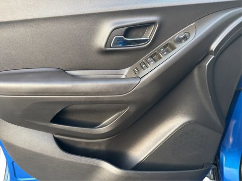 Used 2015 Chevrolet Trax LT w/ LT Plus Package image 21