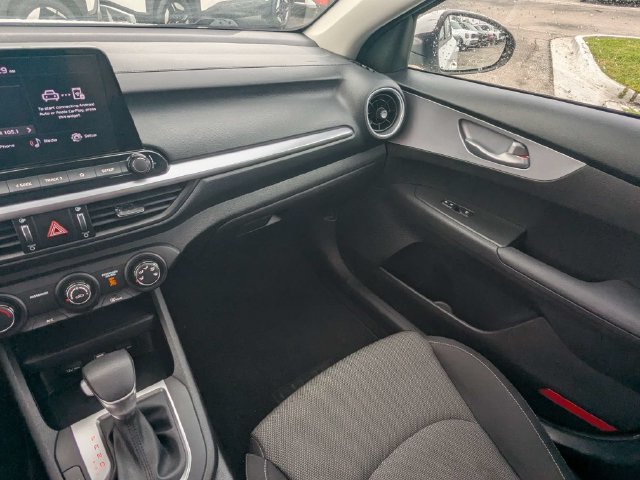 Certified 2023 Kia Forte LXS w/ LXS Technology Package FWD image 17