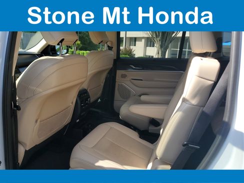 Used 2021 Jeep Grand Cherokee L Limited w/ Luxury Tech Group II AWD/4WD image 12