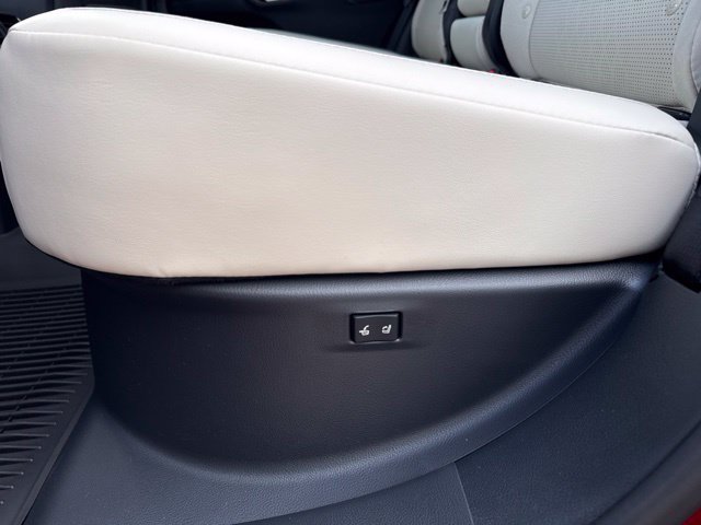 New 2026 Lexus RX 450h AWD w/ Convenience Package image 30