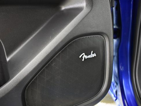 Certified 2024 Nissan Frontier SL image 9