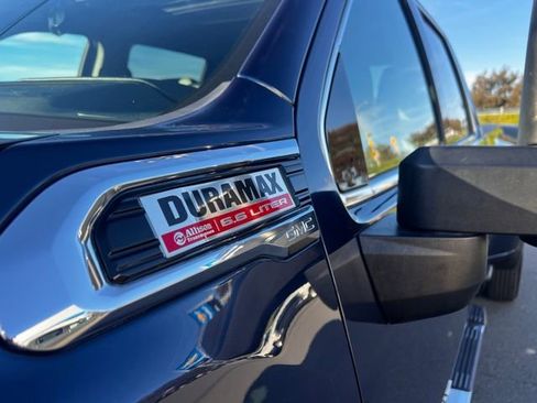 Used 2023 GMC Sierra 3500 Denali w/ Denali Ultimate Package image 22