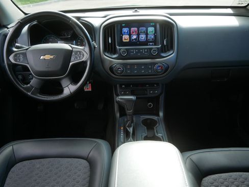 Used 2018 Chevrolet Colorado Z71 AWD/4WD image 10