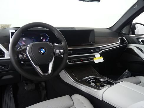 Used 2026 BMW X5 xDrive40i image 17