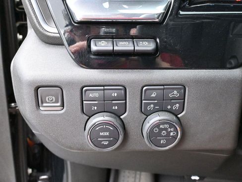 Used 2023 Chevrolet Silverado 1500 High Country w/ High Country Premium Package image 22