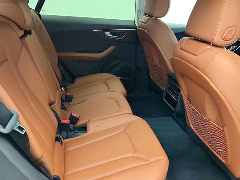 Used 2022 Audi Q8 Premium Plus w/ Premium Plus Package image 24