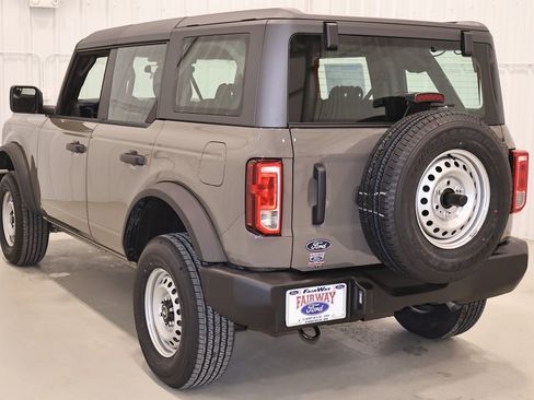 New 2026 Ford Bronco 4-Door image 7