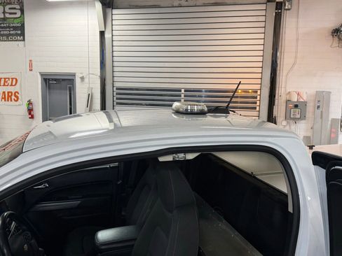 Used 2022 Chevrolet Colorado LT w/ Fleet Safety Package image 18