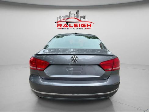 Used 2012 Volkswagen Passat TDI SE image 3