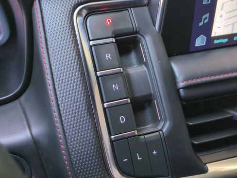 Used 2023 Chevrolet Tahoe RST w/ RST Performance Edition AWD/4WD image 22