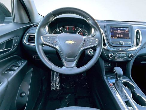 Used 2024 Chevrolet Equinox LT image 6