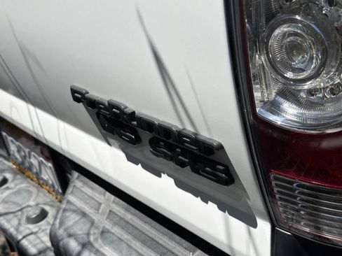 Used 2015 Toyota Tacoma PreRunner w/ SR5 Package RWD image 19
