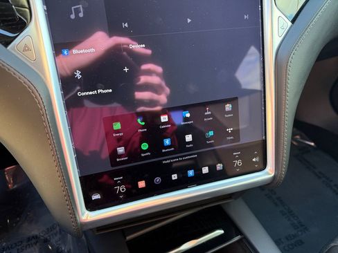 Used 2017 Tesla Model S 75D image 19