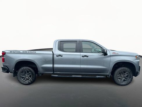 Used 2021 Chevrolet Silverado 1500 LT Trail Boss w/ Convenience Package II image 2