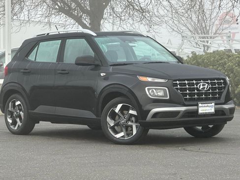 New 2026 Hyundai Venue SEL image 2