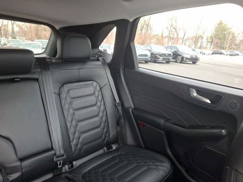 Certified 2023 Ford Escape Platinum w/ Premium Technology Package image 14