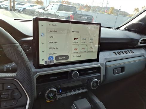 Used 2025 Toyota Tacoma 4x4 Double Cab Hybrid w/ Tow Tech Package image 19